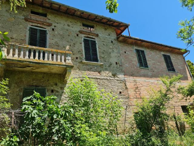 Villa con giardino a Poggibonsi
