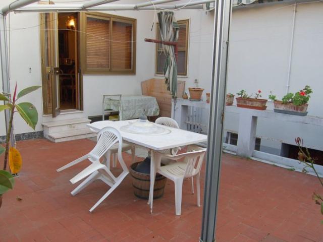 Villa con giardino a Rosignano Marittimo