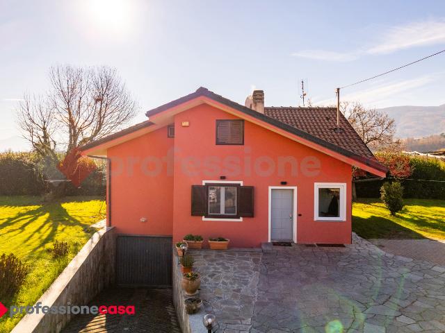 Villa con giardino a San Secondo di Pinerolo