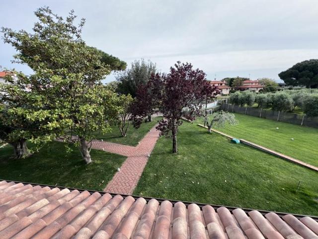 Villa con giardino a San Vincenzo