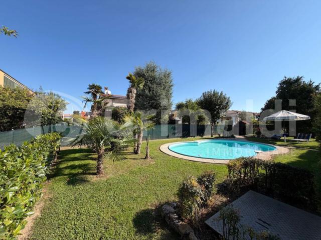 Villa con giardino a Selvazzano Dentro