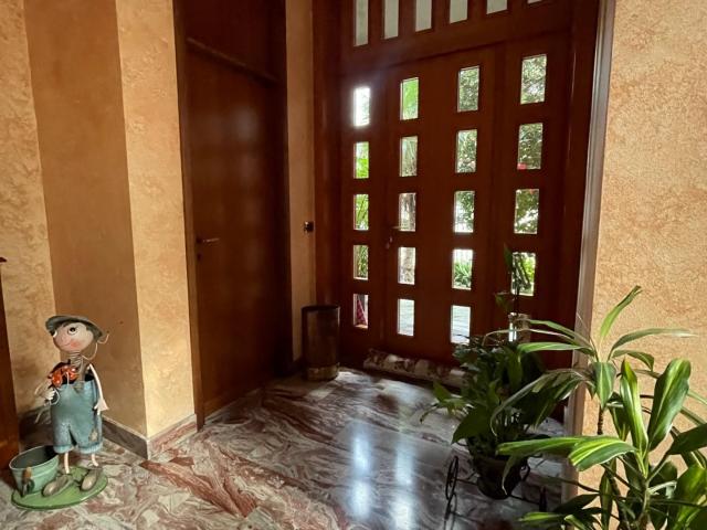 Villa con giardino a Solbiate Olona