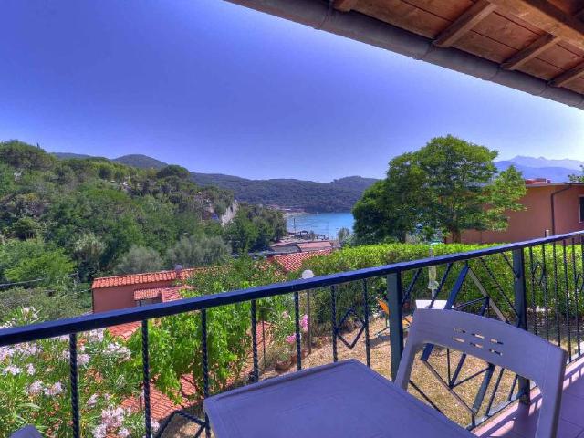Villa con giardino in biodola, Portoferraio