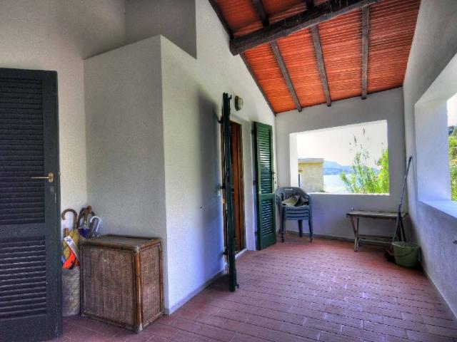 Villa con giardino in scaglieri, Portoferraio
