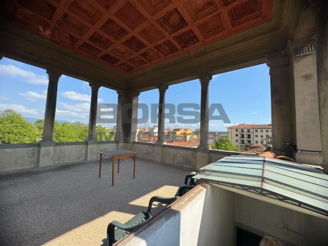 Villa con giardino in piazza san paolo ripa d'arno, Pisa