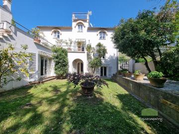 Villa con giardino in vendita tra Pisa e Lucca, Toscana 250m² San Giuliano Terme