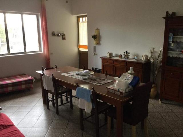 Villa con giardino in via marzamemi, Melilli