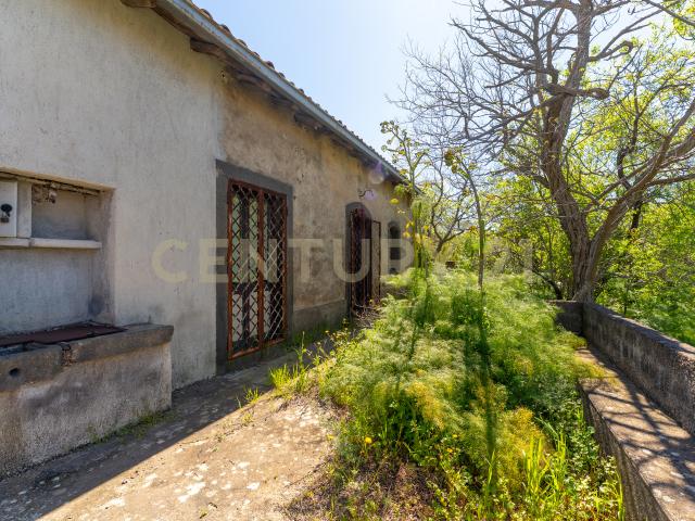 Villa con giardino in via panebianco 20, Castiglione di Sicilia