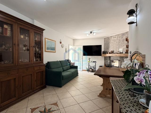 Villa con giardino in via tecci 16, Quiliano