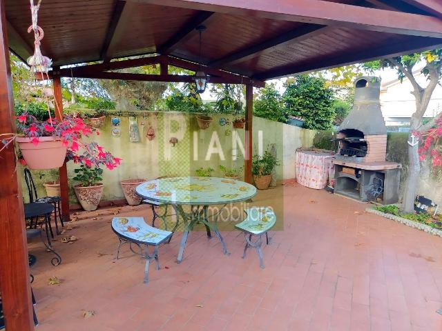 Villa con giardino, Livorno montenero