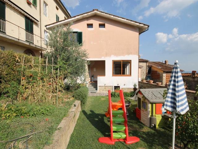 Villa con giardino, Lucca aquilea