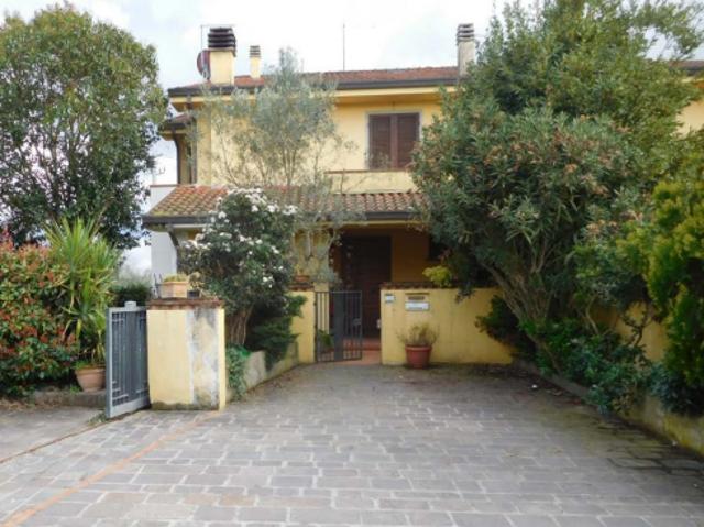 Villa con giardino, Montecarlo san giuseppe