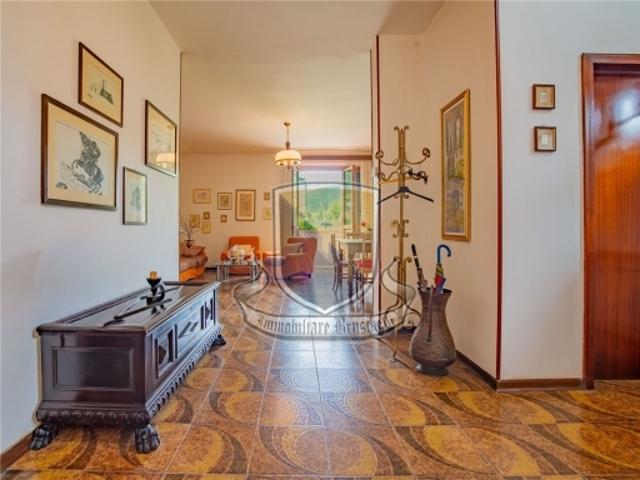 Villa con giardino, Sovicille rosia