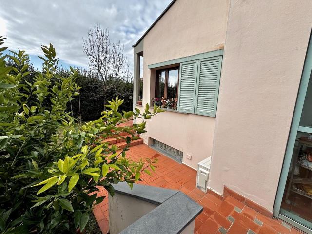 Villa con giardino, San Giuliano Terme asciano