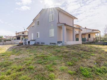 Villa con giardino, San Giuliano Terme colignola