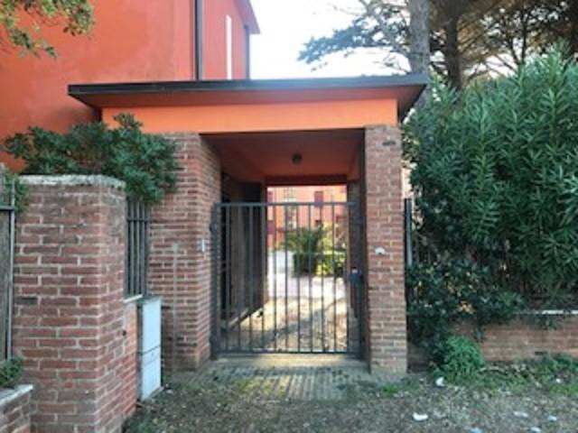 Villa con giardino, Pisa calambrone