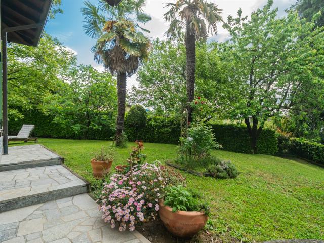 Villa con giardino privato in location prestigiosa 250m² Varese