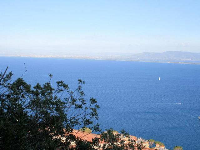 Villa con dependance e vista mare in vendita a Monte Argenta. 300m² Monte Argentario
