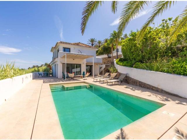 Villa con impresionantes vistas al Atlántico en Atlanterra. 216m² Tarifa