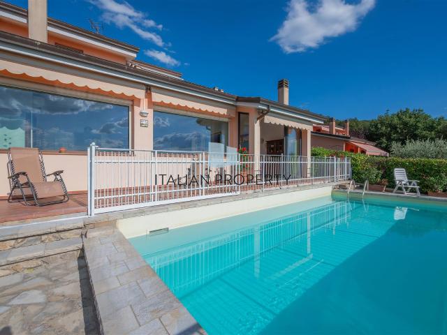 Villa con incantevole vista lago 160m² San Feliciano