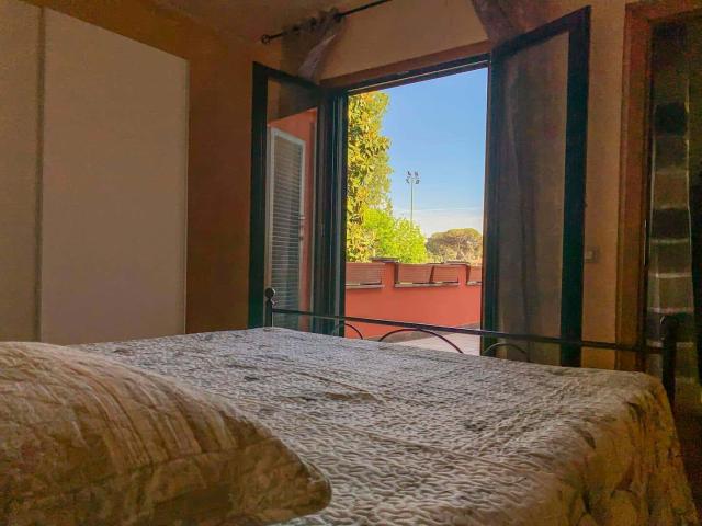 Villa con meraviglioso giardino, fino a 6 posti letto Infernetto
