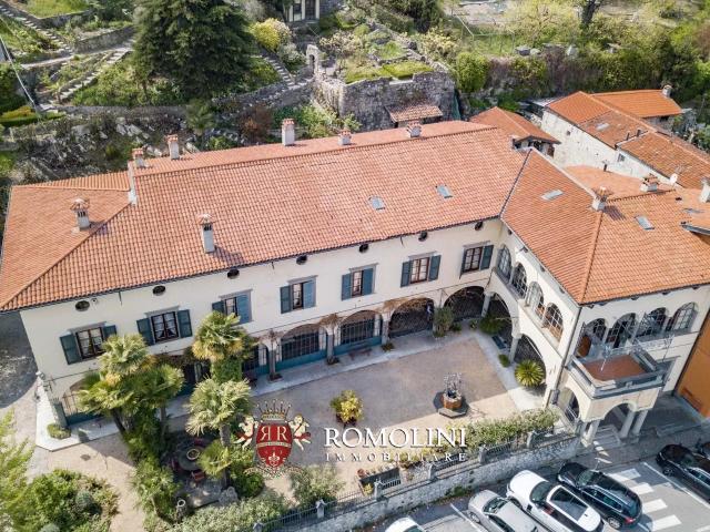 Villa Con Parco Botanico In Vendita Lago Iseo 1580m² Tavernola Bergamasca