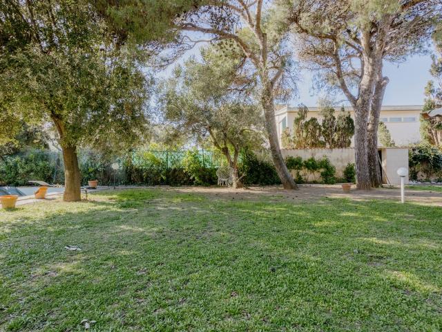 Villa con piscina 425m² Livorno