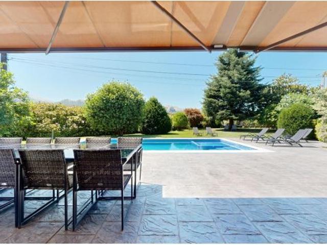 Villa con piscina