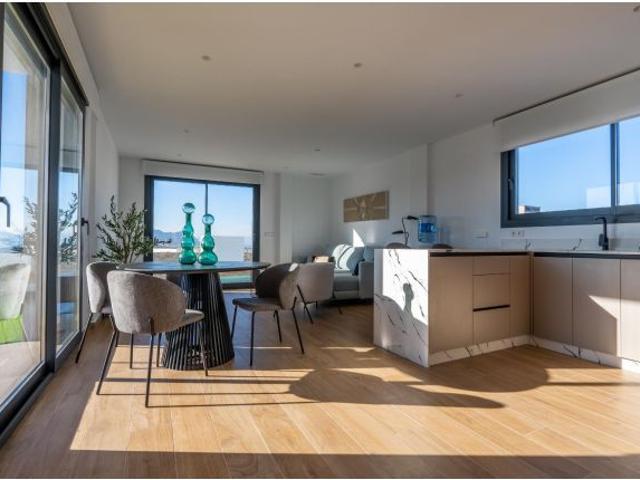 Villa con piscina en Algorfa + Muebles incluidos