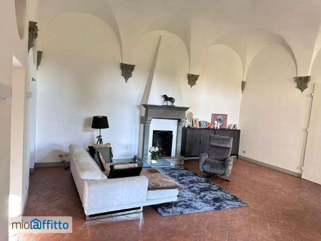 Villa con piscina Grassina