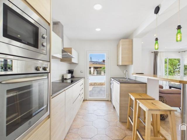 Villa con piscina privada y jacuzzi Licencia turística para 8 personas Can Picafort Calle Tords