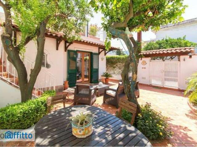 Villa con terrazzo Centro