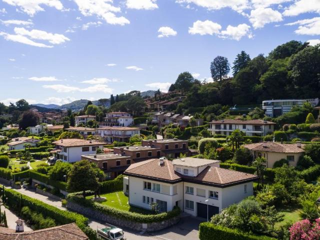 Villa con terrazzo a Leini