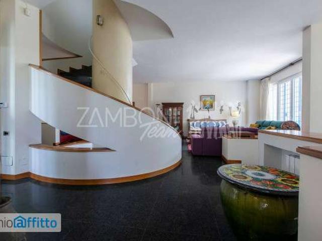 Villa con terrazzo Infernetto, axa, casal palocco, madonnetta a roma