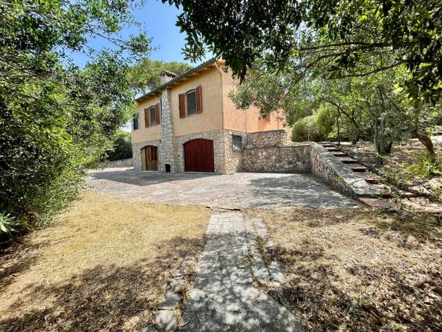 Villa in vendita a Orbetello, Giannella
