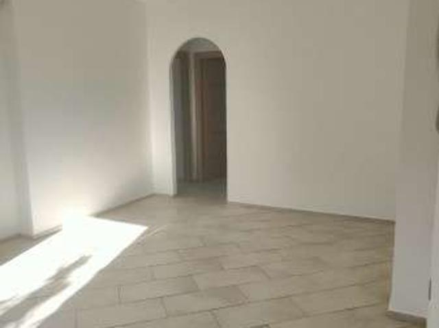 Villa con terrazzo Latina