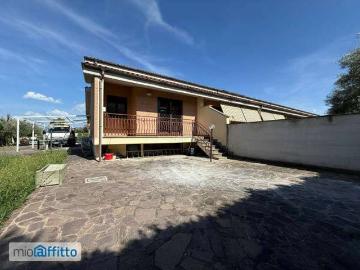 Villa con terrazzo Lunghezza, castelverde, ponte di nona, acqua vergine