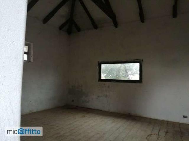 Villa con terrazzo Pertengo