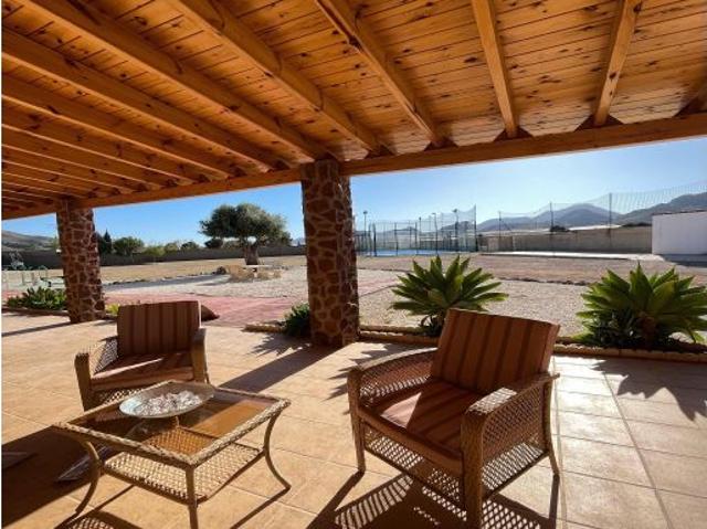 Villa con terreno