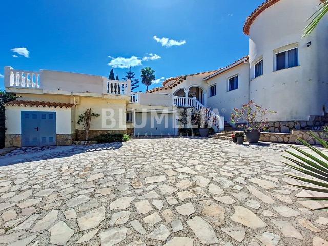Villa con vistas al mar y al campo de golf en venta en Dénia 180m² Dénia
