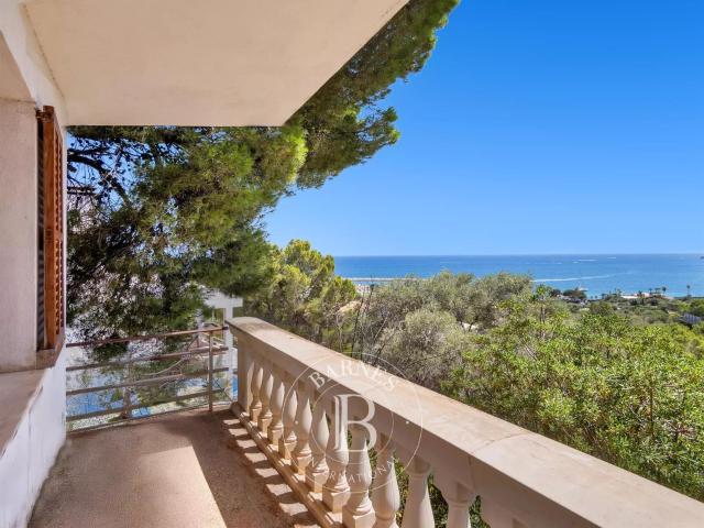 Villa con vistas al mar y potencial de renovación en Costa d. 292m² Costa d'En Blanes