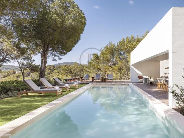 Villa costera de lujo de 6 dormitorios Ibiza