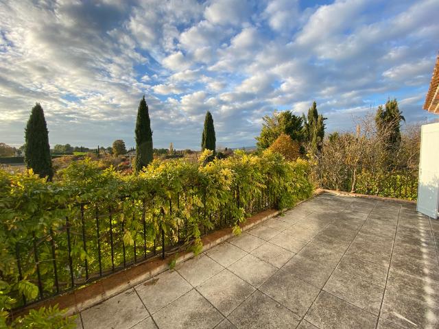VILLA COUGOURDAN AIX EN PROVENCE 4 pièce s 109.8 m2