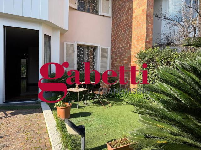 Villa classe A1 a Caserta
