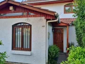 VILLA CRUZ DEL SUR, A PASOS DEL CLUB DE POLO