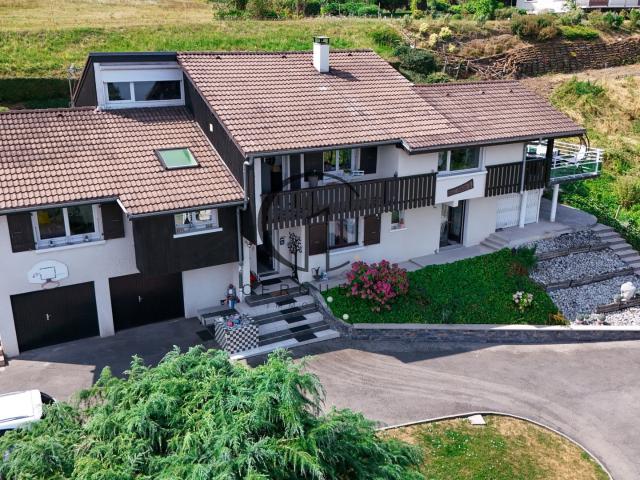 Villa d’architecte avec piscine et vue lac Un cadre privilég. 175m² Lugrin