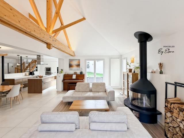 Villa d’architecte rénovée – Golf de Bussy – Plain pied – 5. 204m² Bussy Saint Georges