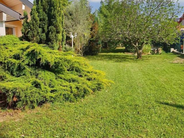 Villa d’Exception aux Portes de la Suisse – 20 Pièces, 385 m² –