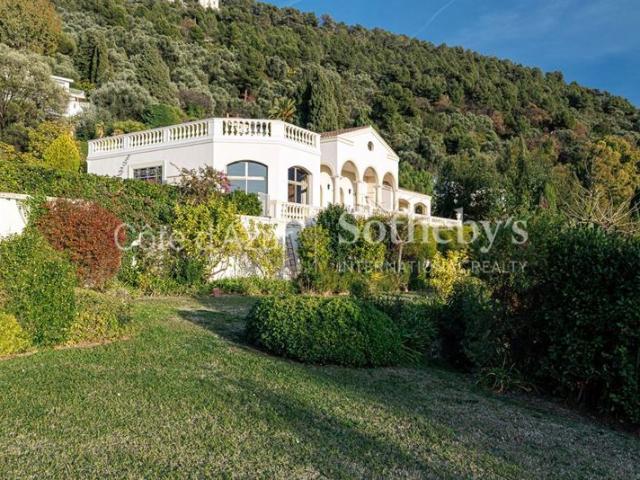 Villa d’exception avec vue mer panoramique à Nice, quartier de l