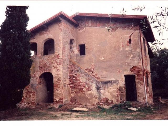 Villa da ristrutturare, San Miniato bucciano